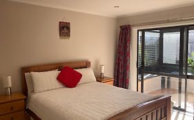 Joe & Mary'S Comfy Homestay Room